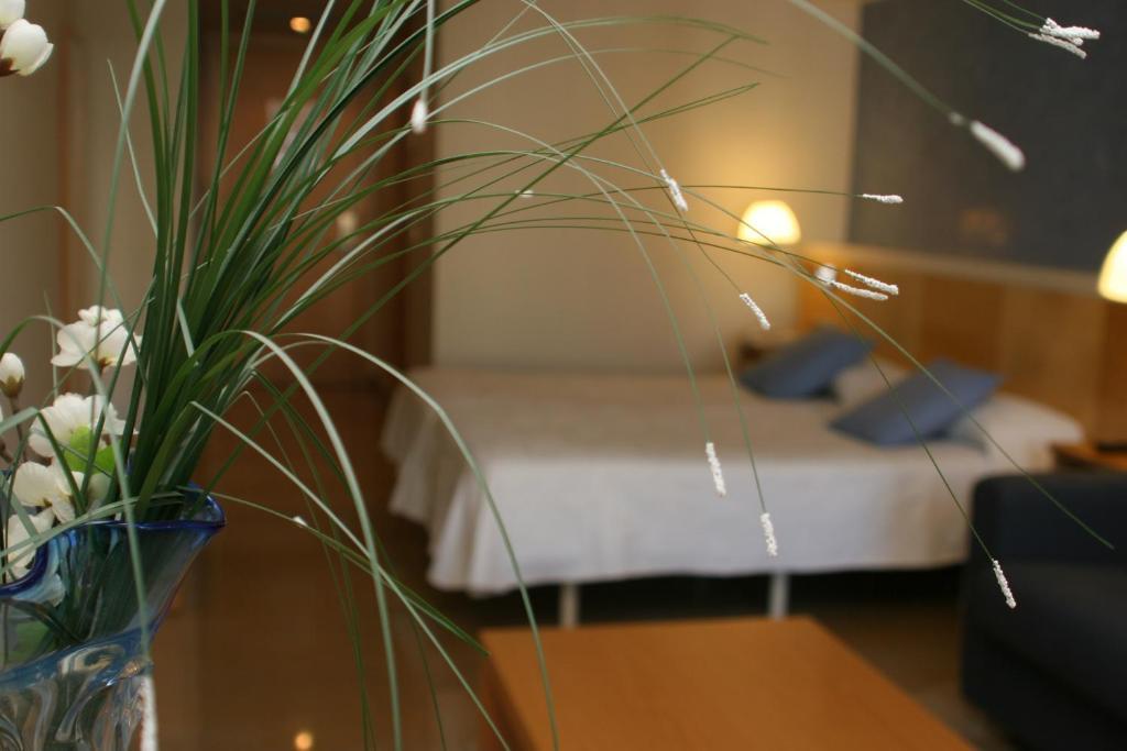 Hotel Rambla Figueres Room photo