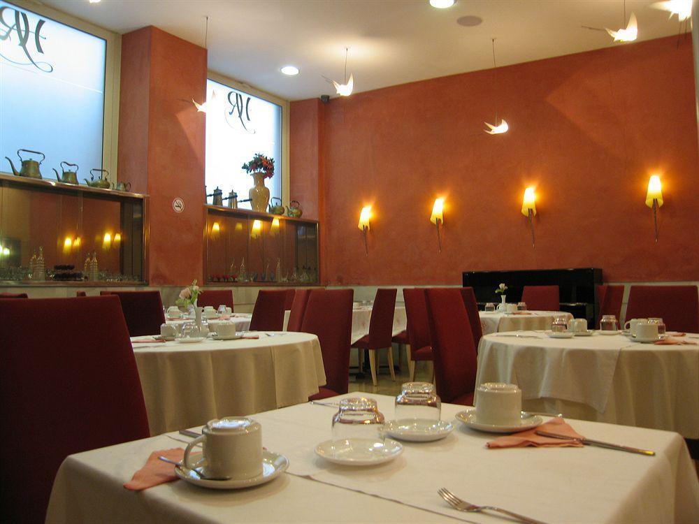 Hotel Rambla Figueres Exterior photo