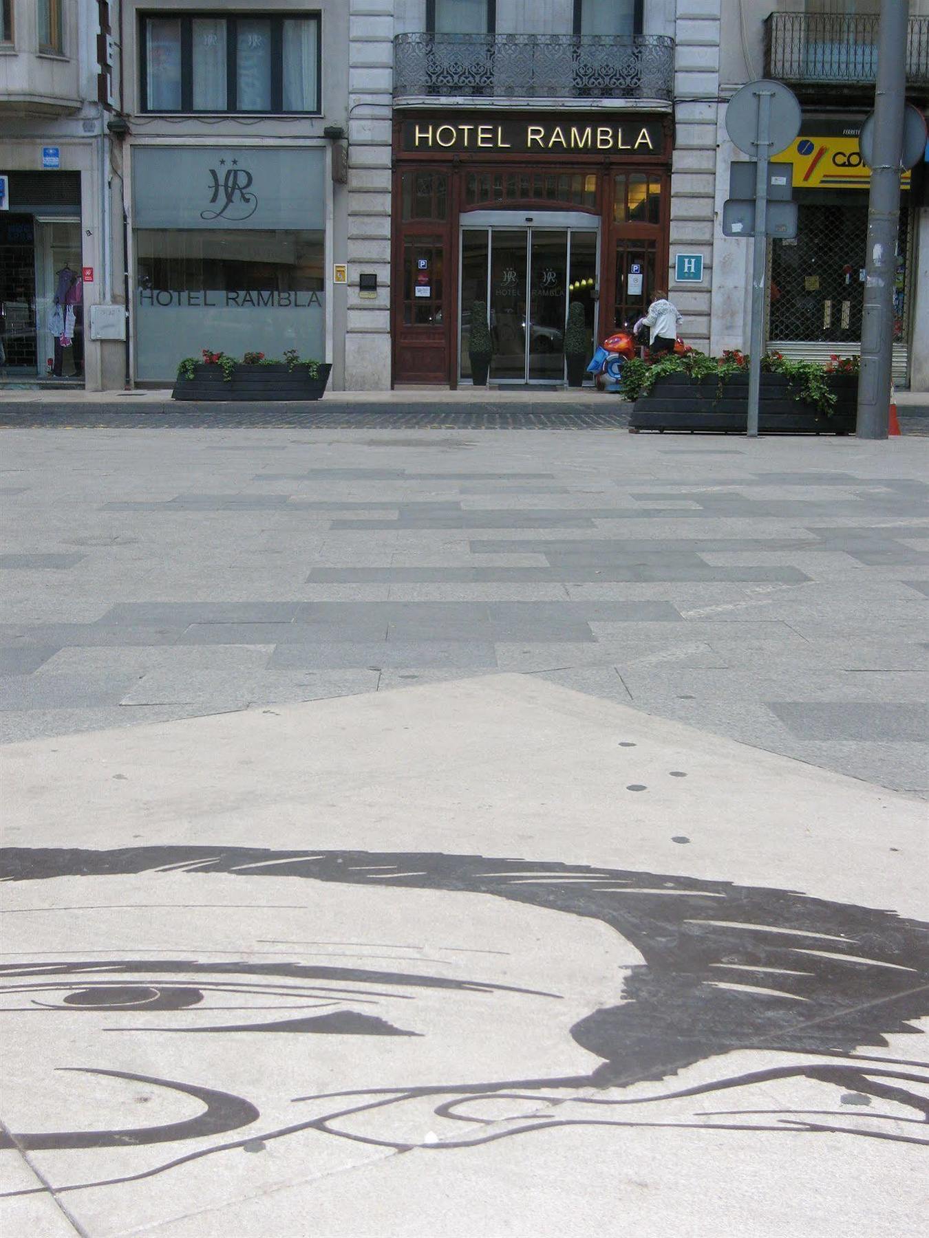 Hotel Rambla Figueres Exterior photo